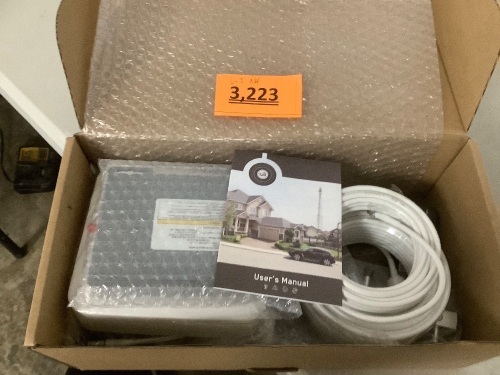 Cellphone signal booster by sosaup - Lot 3223