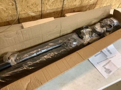 VEVOR 85" Sun Shade Sail Post, 3" Diameter Sail Pole - One Pole Bent Threaded Area - Lot 717