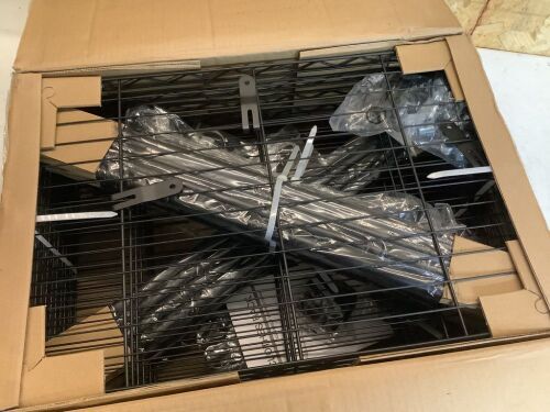 Metal Clothing Rack  - Lot 730