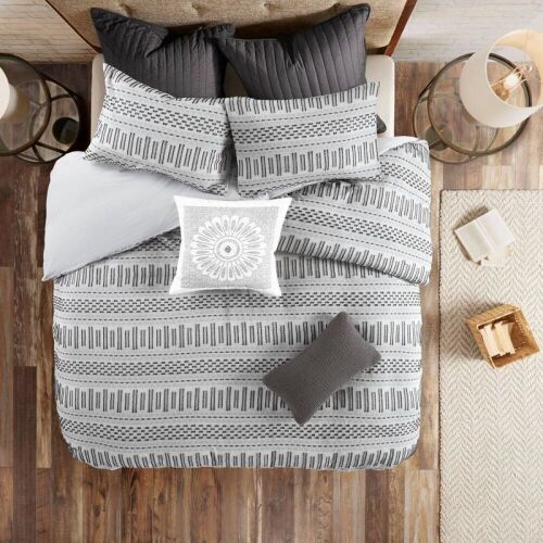 Ink+Ivy 3pc Rhea Cotton Jacquard Mini Comforter & Sham Set, King  - Lot 233