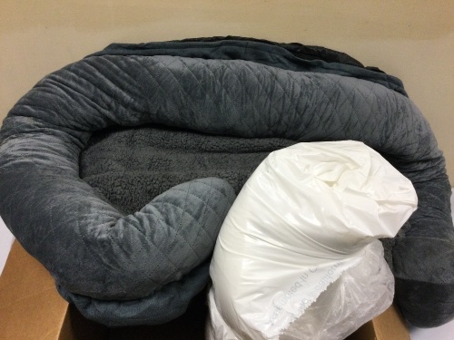 Pet Bed - Lot 104