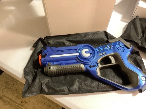 Laser Blaster with vests - Lot 293