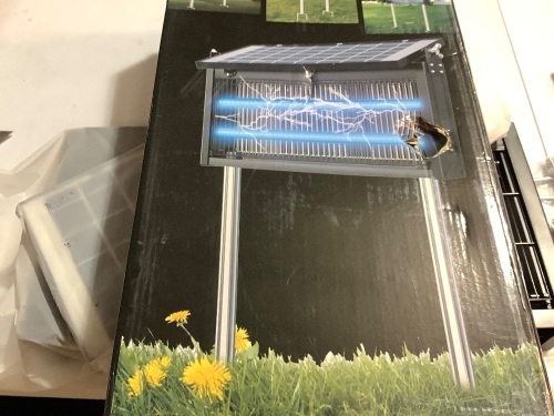 Bug Zapper 18.9*2.6*9.1 Inch - Lot 371