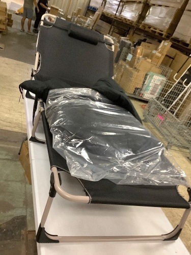Folding cot for camping - Lot 511