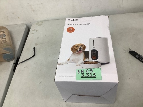 Tetsbo Automatic Cat Food Dispenser Automatic White Cat Feeders 4L MSRP - Lot 3313