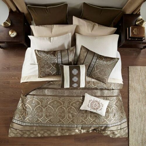 Madison Park Dennie 16pc Jacquard Bedding Set, King  - Lot 721