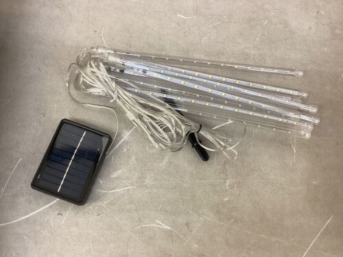 Lot of (5) Solar Lights  - Lot 498