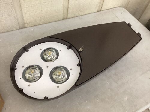 Street Lamp  - Lot 59
