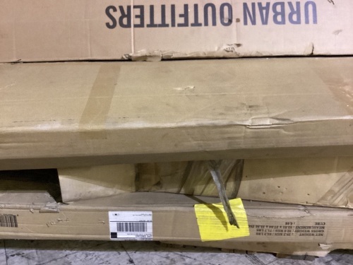 Salvage Pallet of Furniture - Lot 848