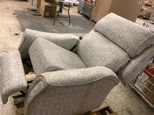 Massage Recliner - Lot 5A