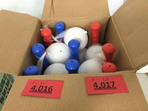Box of Plastic Bats Plastic Ball Included 9ct - Lot 4016
