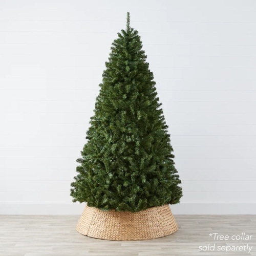 Premium Artificial Spruce Christmas Tree w/ Foldable Metal Base 7.5FT - Lot 3897