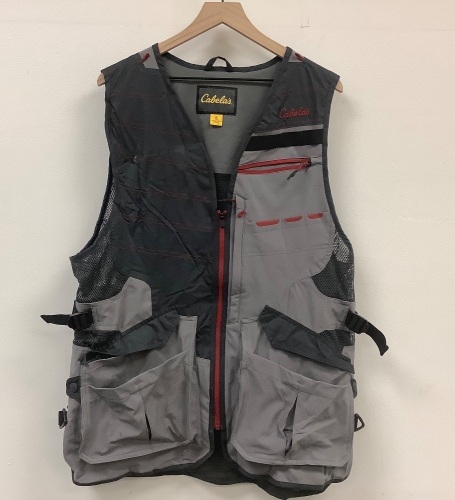 Outdoor Vest, XL, E-Comm Return - Lot 224