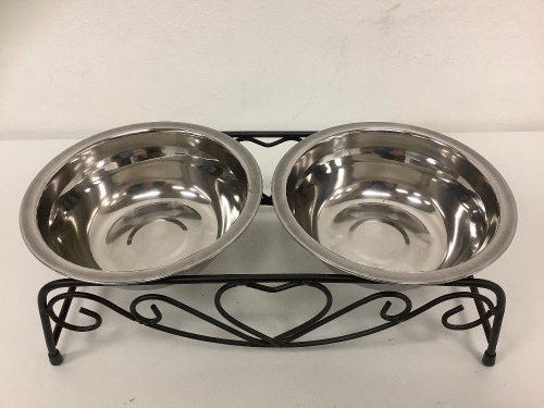 Pet Food Tray, New w/ Damage - Lot 236