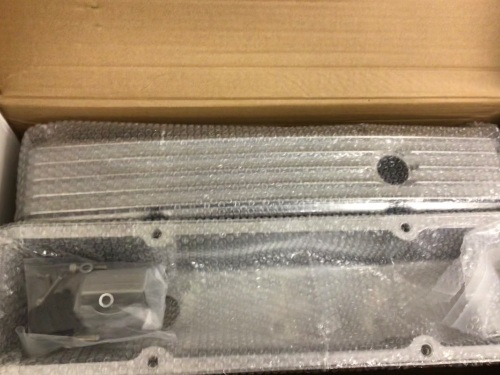 Demotor Performance Finned Tall Aluminum Valve Covers for Chevy 283, E-Commerce Return, Sold as is - Lot 465
