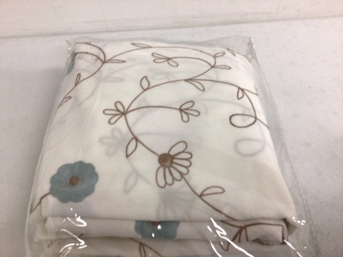 Lot of (2) Curtain Panels 92" L, Appears New, Sold as is - Lot 495