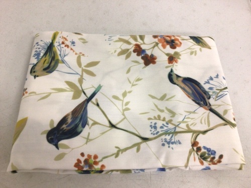 1 Set Bird Pattern Curtain, Appears New, Sold as is - Lot 442