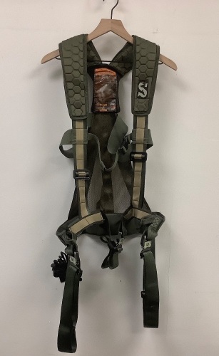 Mens Pro Safety Harness, Size L, E-Comm Return - Lot 268