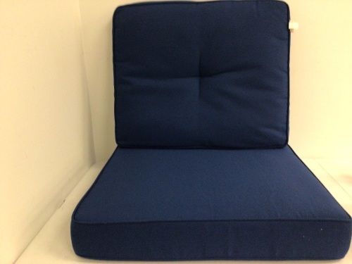 Romhouse Outdoor/Indoor Cushion, E-Commerce Return, Sold as is - Lot 429