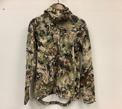 Sitka Mens Hoodie, Size Medium, E-Comm Return - Lot 319