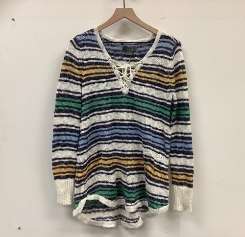 Natural Reflections Womens Lace Up Sweater, Large, Appears New - Lot 275