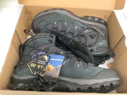 Salomon Mens Boots, Size 12, Appears New - Lot 13