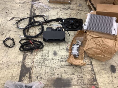 AC System for Vehicle or Equipment - No Instructions, Open Box  - Lot 597