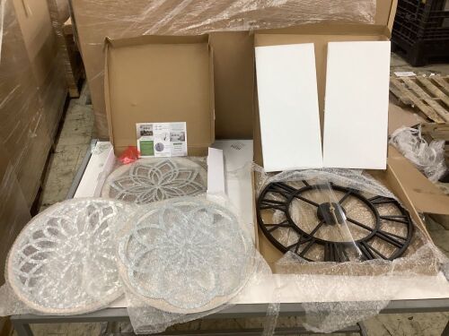 Farmhouse Wall Decor & Skynature Wall Clock  - Lot 454