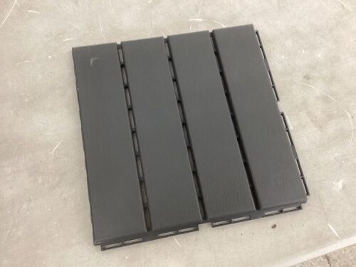 Plastic Interlocking Deck Tiles, 12" x 12", 36 Pack  - Lot 559