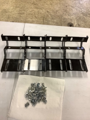 4 Pack mounting brackets regular cab  and supercrew cab - Lot 160