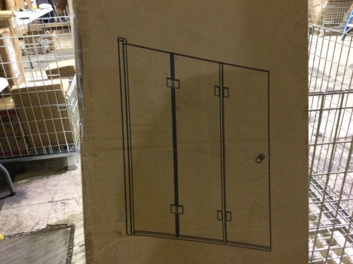 Clear shower door  - Lot 92