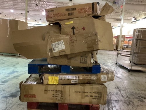 Salvage pallet of furniture - Lot 702a