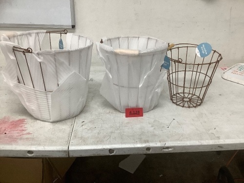 Set of Decorative Storage Baskets - Lot 4646