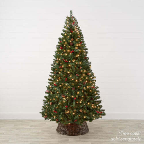 Pre-Lit Pre-Decorated Spruce Christmas Tree w/ Pine Cones, Berries - Lot 4656