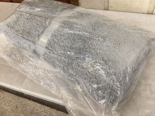 Shag Rug, Unknown Size  - Lot 559