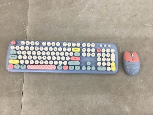 MOFii Wireless Keyboard and Mouse Combo - Lot 584