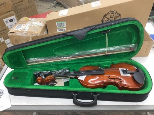 WITEK 4/4 Full Size Beginner Violin with Case - String Needs Fixed - Lot 731