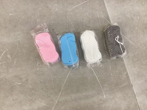Huge Lot of Exfoliating Bath Sponges - Lot 506
