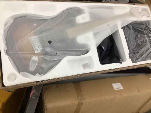 Electric Guitar with Amp  - Lot 92