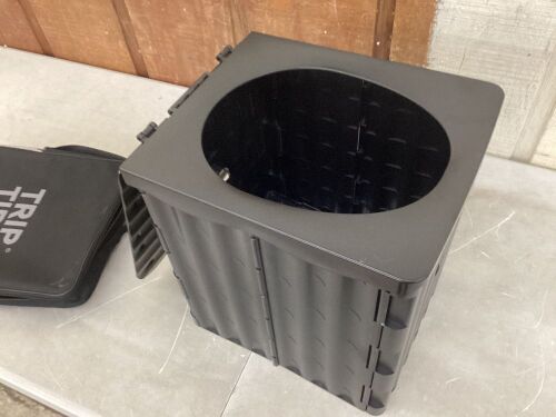 TripTips Portable Toilet  - Lot 504