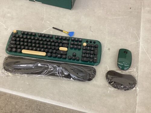 UBOTIE Wireless Keyboard & Mouse Combo with Wrist Pads - Lot 513