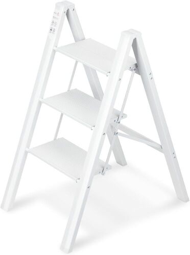Miscoos Lightweight Portable Folding Step Ladder - Lot 464