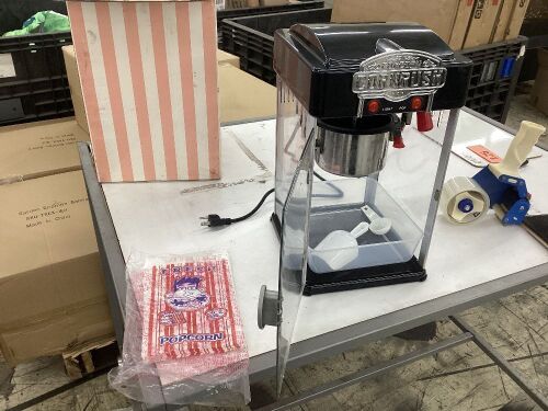 4oz Vintage Popcorn Maker - Lot 126