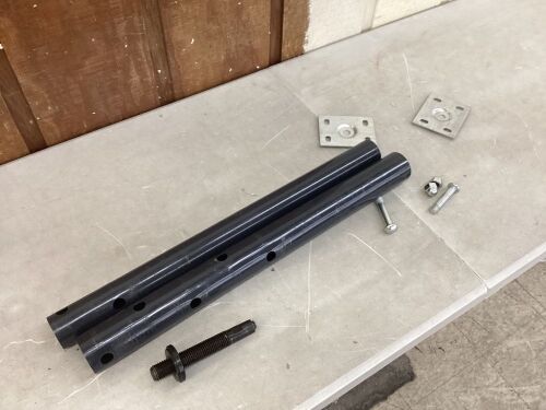 Jack Support Posts - Lot 555