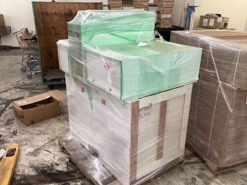 Pallet of White Cabinets - (2) 30" Base, (1) 12" Base, (1) 24" Wall, (1) 12" Wall  - Lot 37