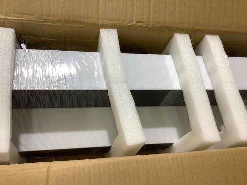Stand and led lights  - Lot 149