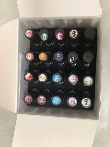 Box of Gel Nail Polish - Lot 4766