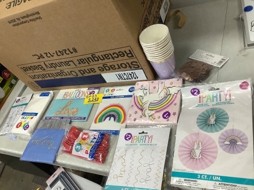 Assorment Party Supplies Box - Lot 5143