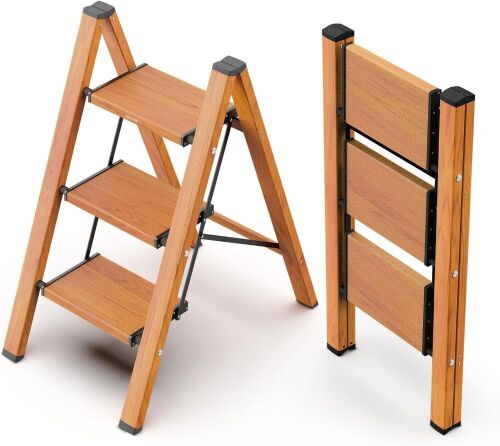 WOA WOA Lightweight Aluminum 3 Step Ladder - Lot 602
