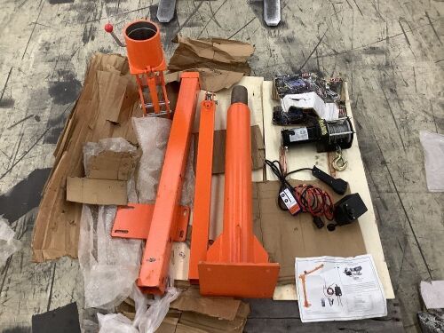 Wireless Remote Control Crane  - Lot 58